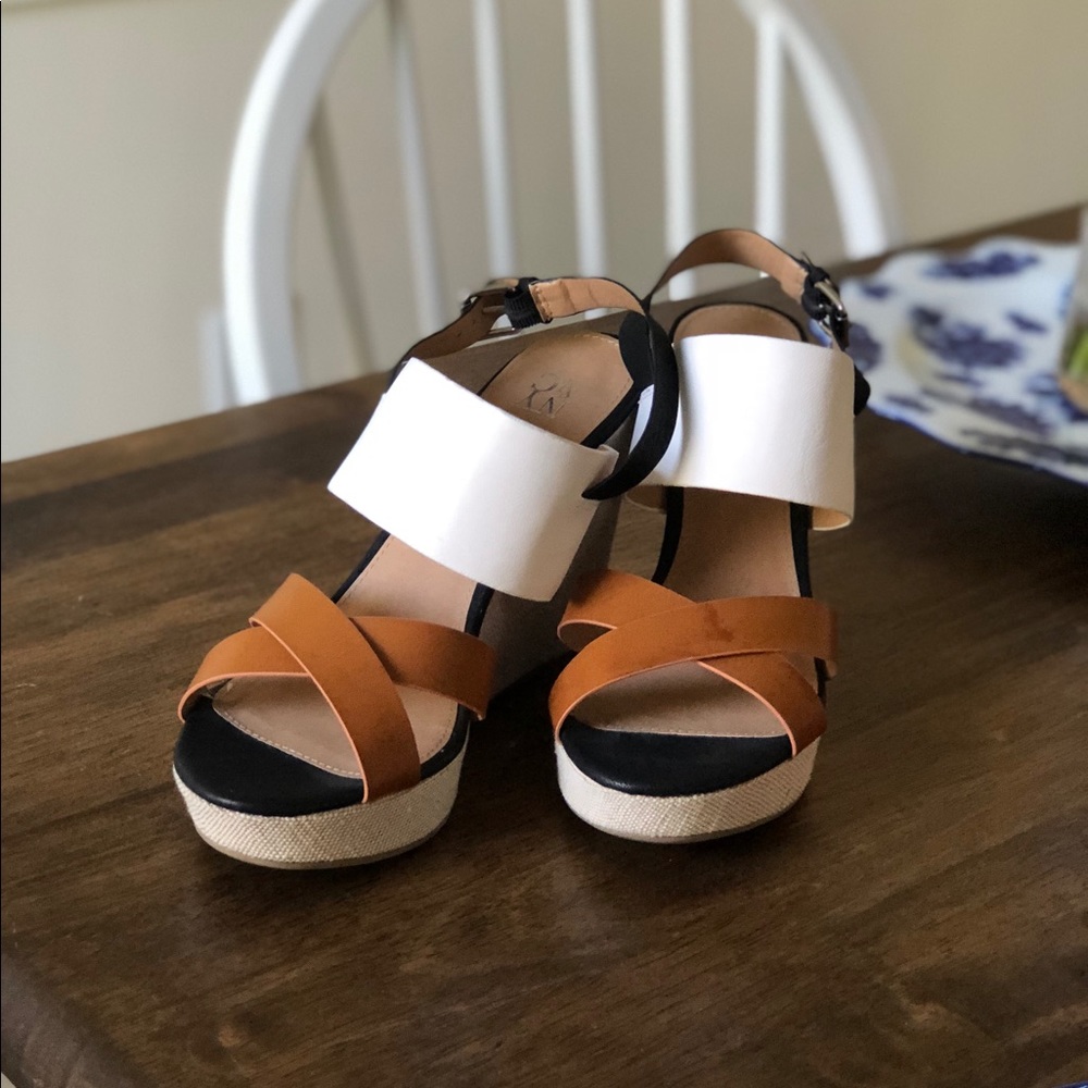NY & Co Color Block Wedges